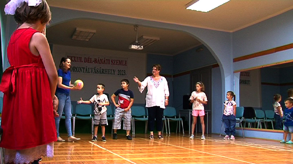 Debeljača: Održana radionica posvećena mađarskoj narodnoj pesmi i igri